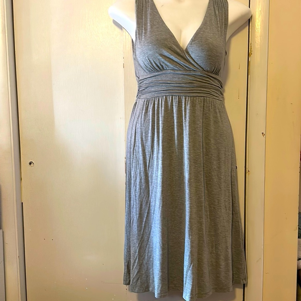Artisan NY Gray V Neckline Rayon Dress Size Medium